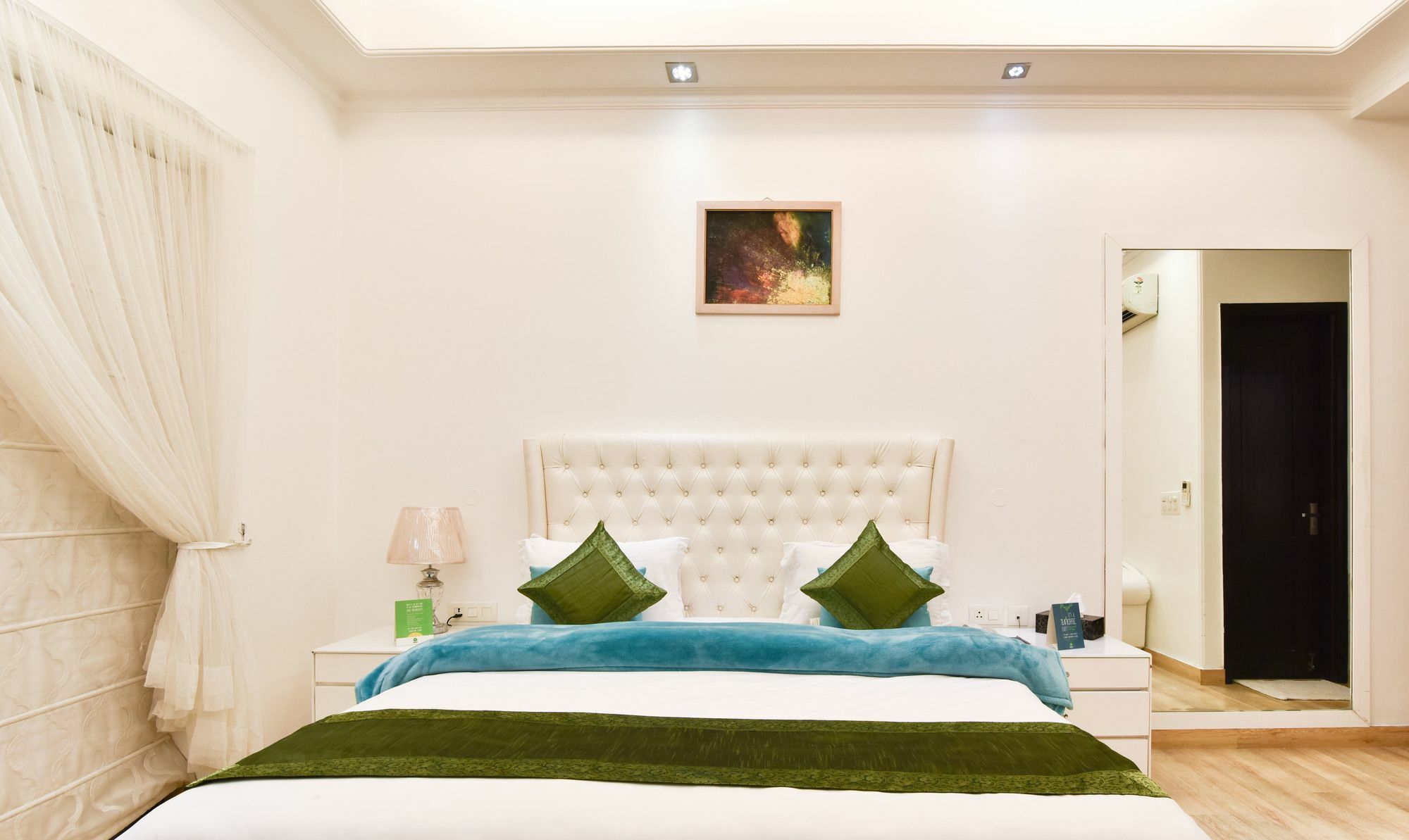 Hotel Treebo Trend The G8 Sector 39 Noida Zewnętrze zdjęcie