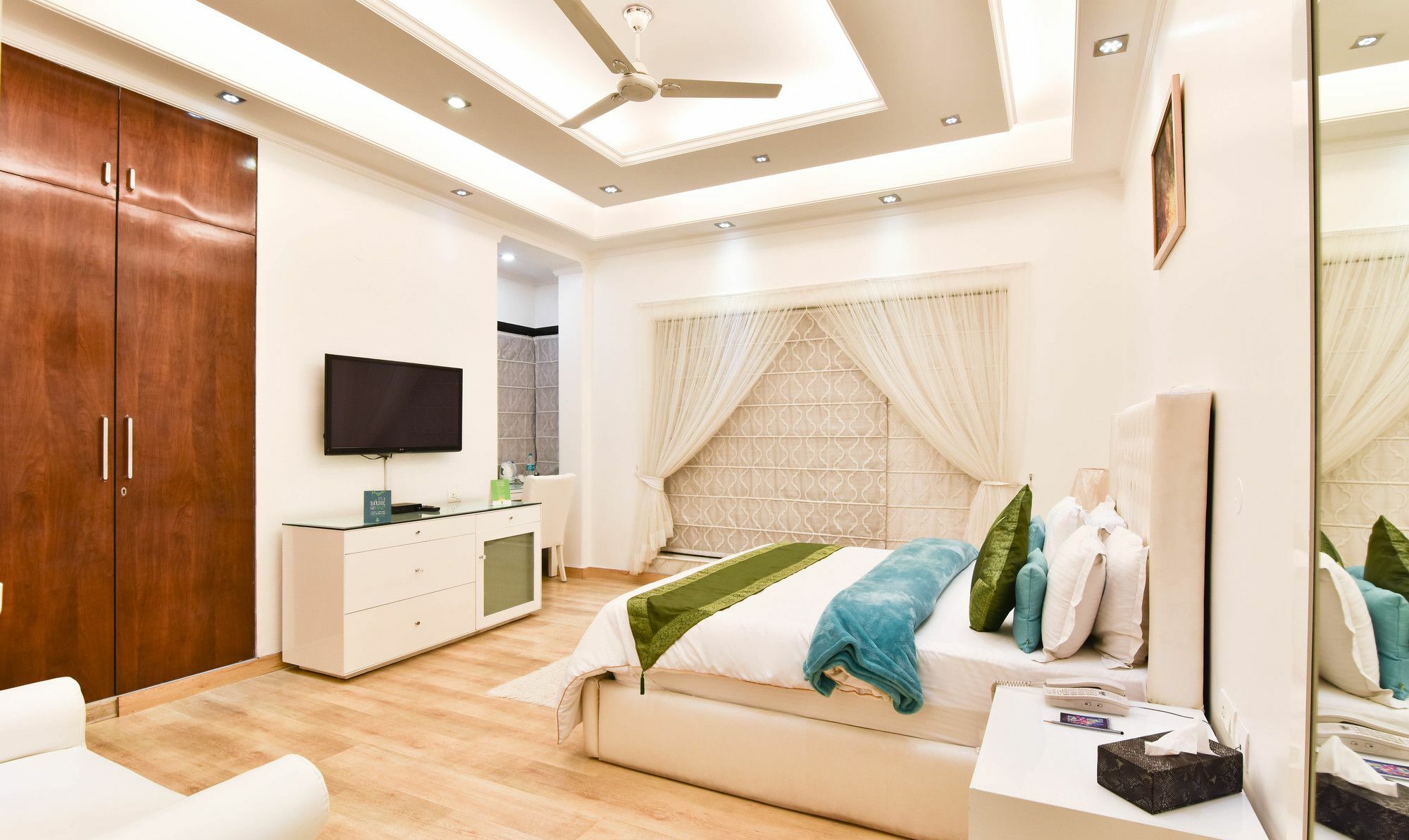 Hotel Treebo Trend The G8 Sector 39 Noida Zewnętrze zdjęcie