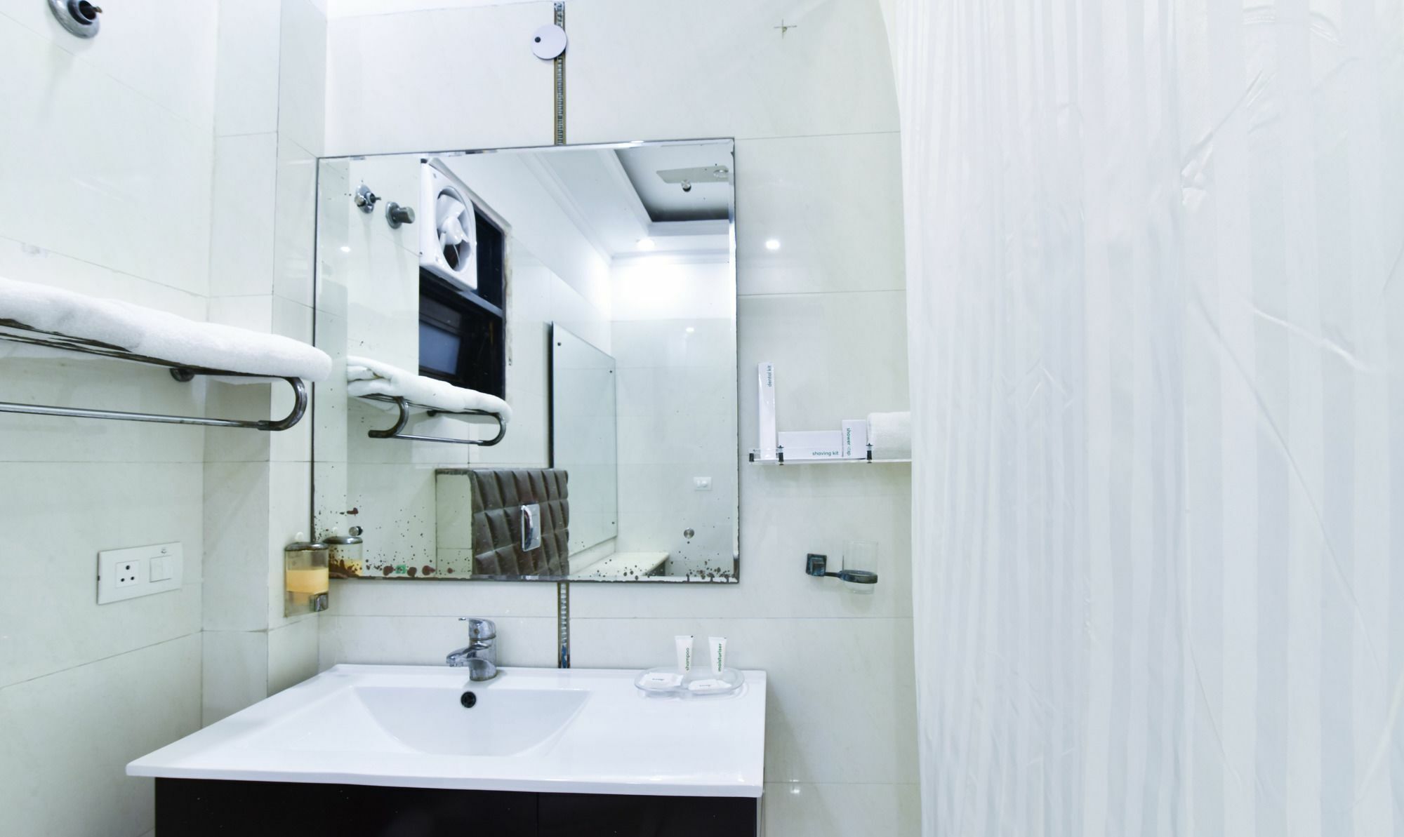 Hotel Treebo Trend The G8 Sector 39 Noida Zewnętrze zdjęcie